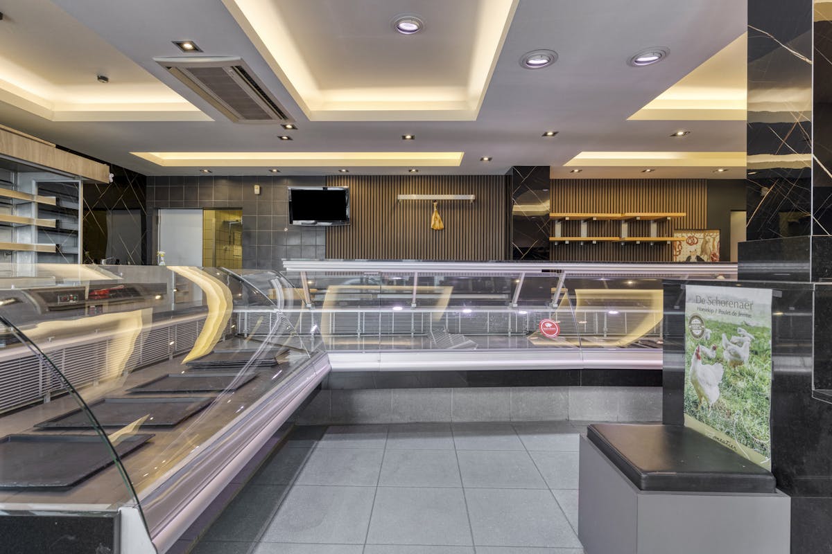 Handelspand van ca. 147 m² te koop in centrum Mortsel - foto 1