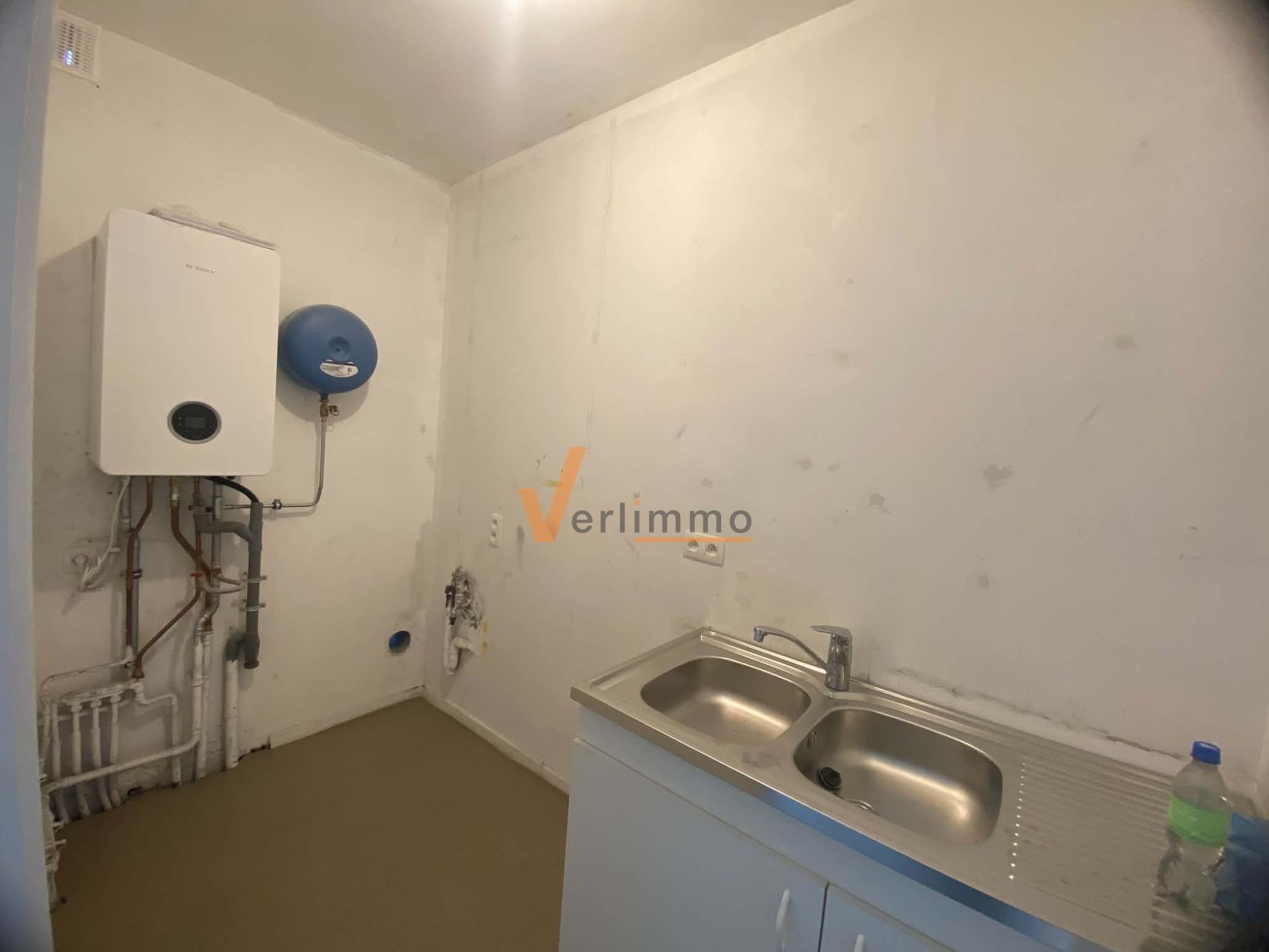 Commercial à louer à Schoten - photo 4