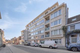 Vous recherchez de l’espace, de la lumière et une situation centrale à Louvain ? Alors cet appartement mérite sans aucun doute votre attention...