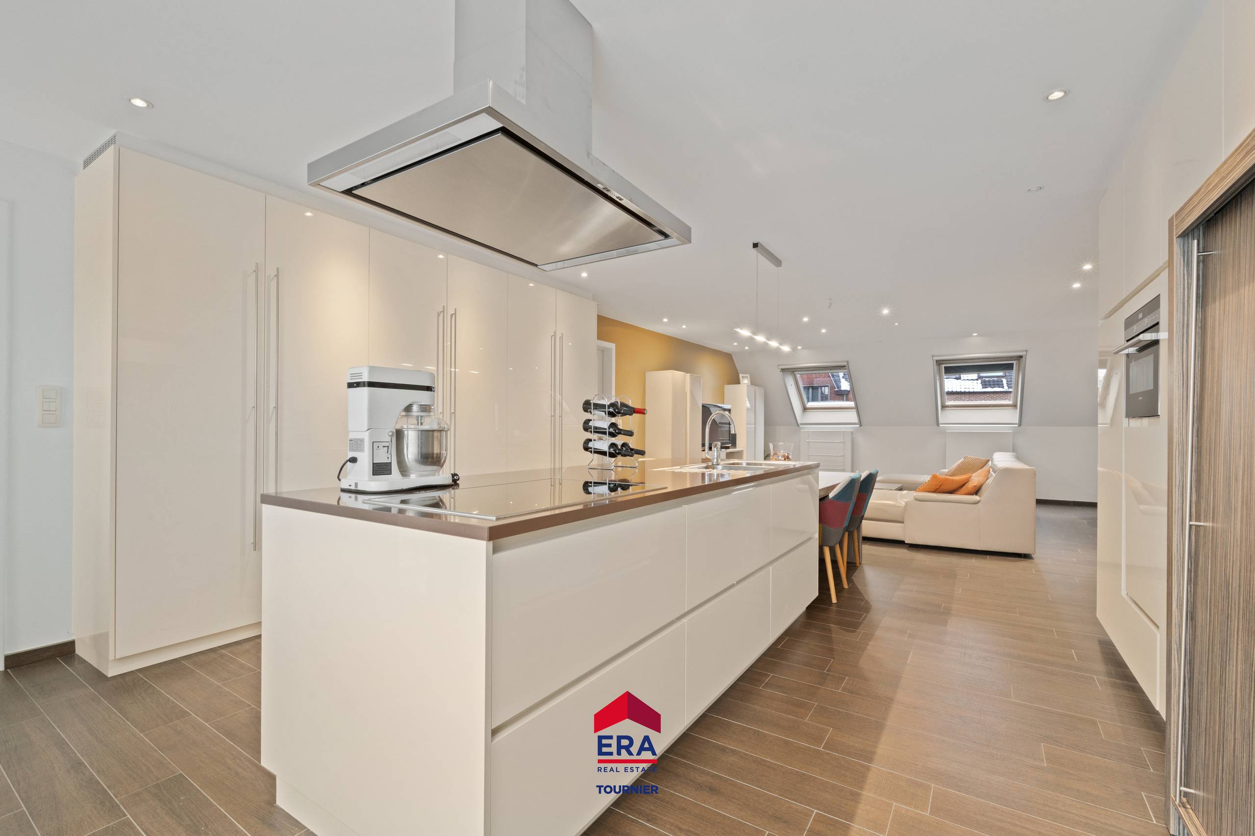 Handelshuis met ruim appartement op toplocatie in Mol - foto 5