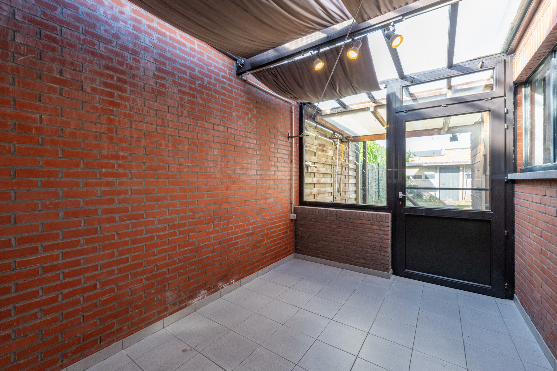 WONING 2 SLPKS IN HET CENTRUM VAN KONTICH MET GARAGE - foto 5
