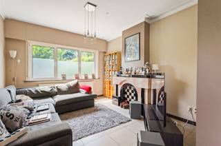 Aangename gezinswoning met 3 (mogelijk 5!) slaapkamers, uiterst rustig gelegen in het landelijke Sint-Katelijne-Waver. Deze mooie woning werd steeds...
