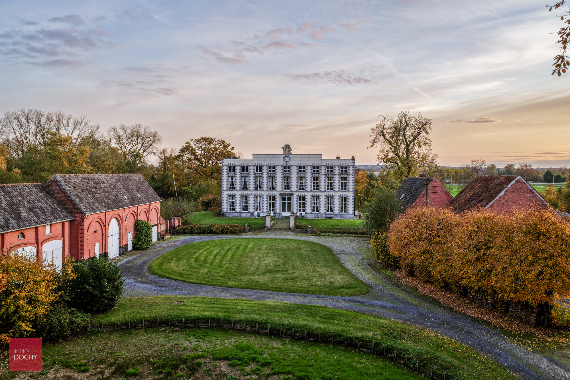 Omwald kasteeldomein op ca. 4,4ha - foto 2