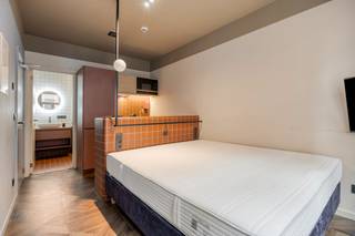 Deze prachtige studio ligt op een droomlocatie in het historische stadscentrum van Leuven. De locatie op de eerste verdieping van een kleinschalig...