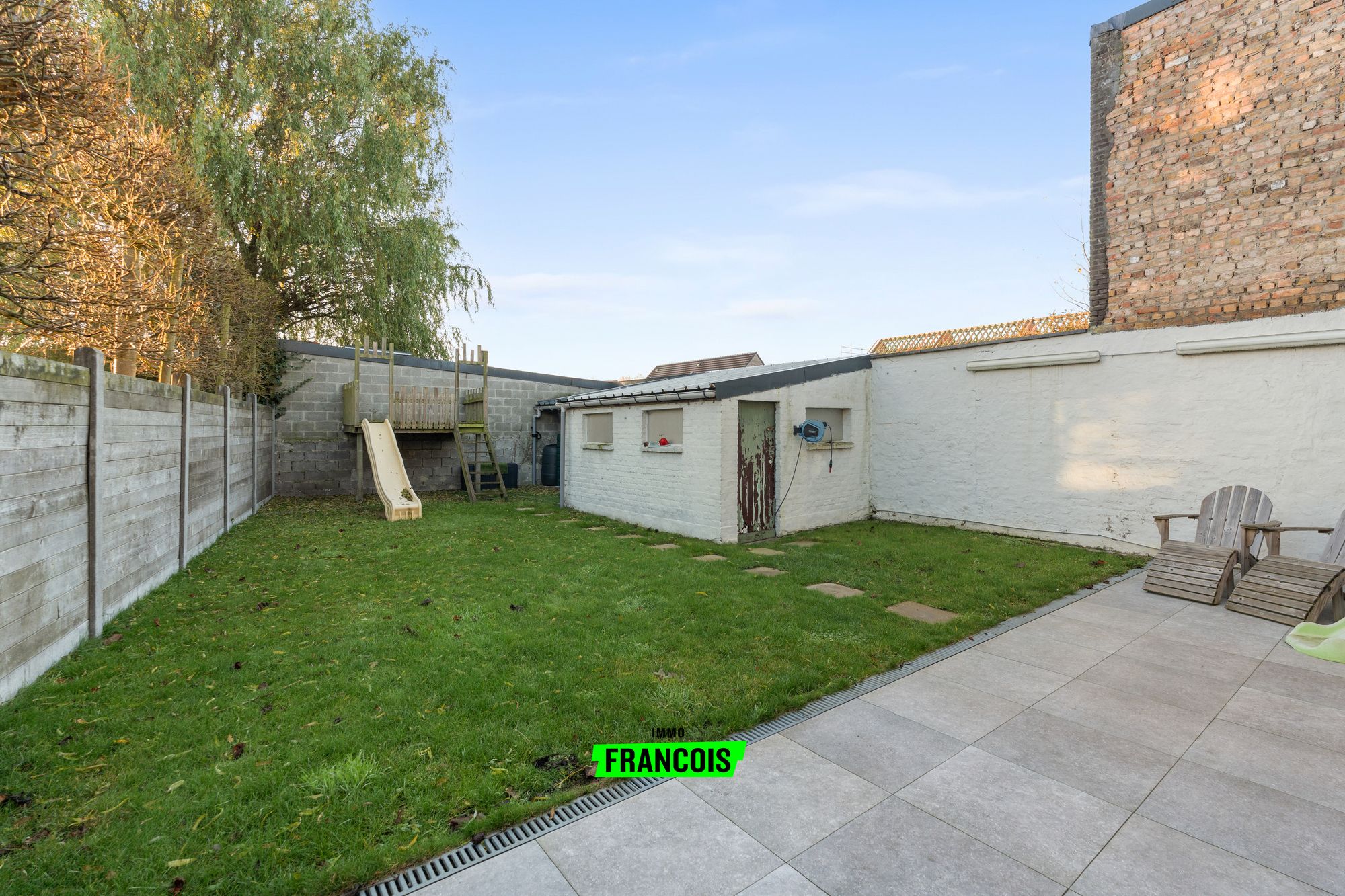 Moderne vernieuwbouwwoning in Gistel met zuidgerichte tuin en energiezuinig comfort. - foto 2