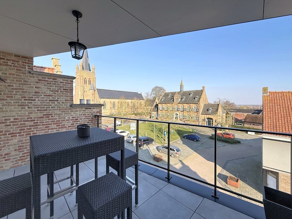 Recent appartement met 2 slaapkamers, terras en garage - foto 3