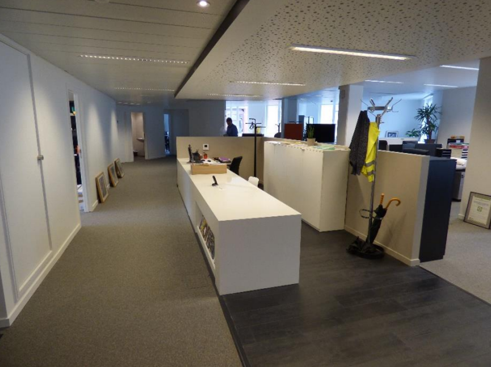 Te huur : Kantoren van 540m² in Saint-Gilles - foto 5