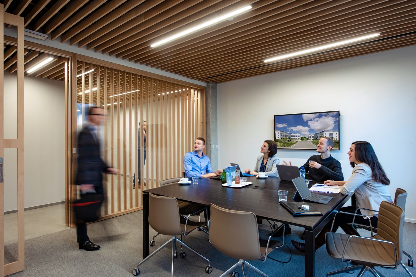 Espace de bureau élégant de 282 m² avec visibilité depuis le périphérique - photo 4