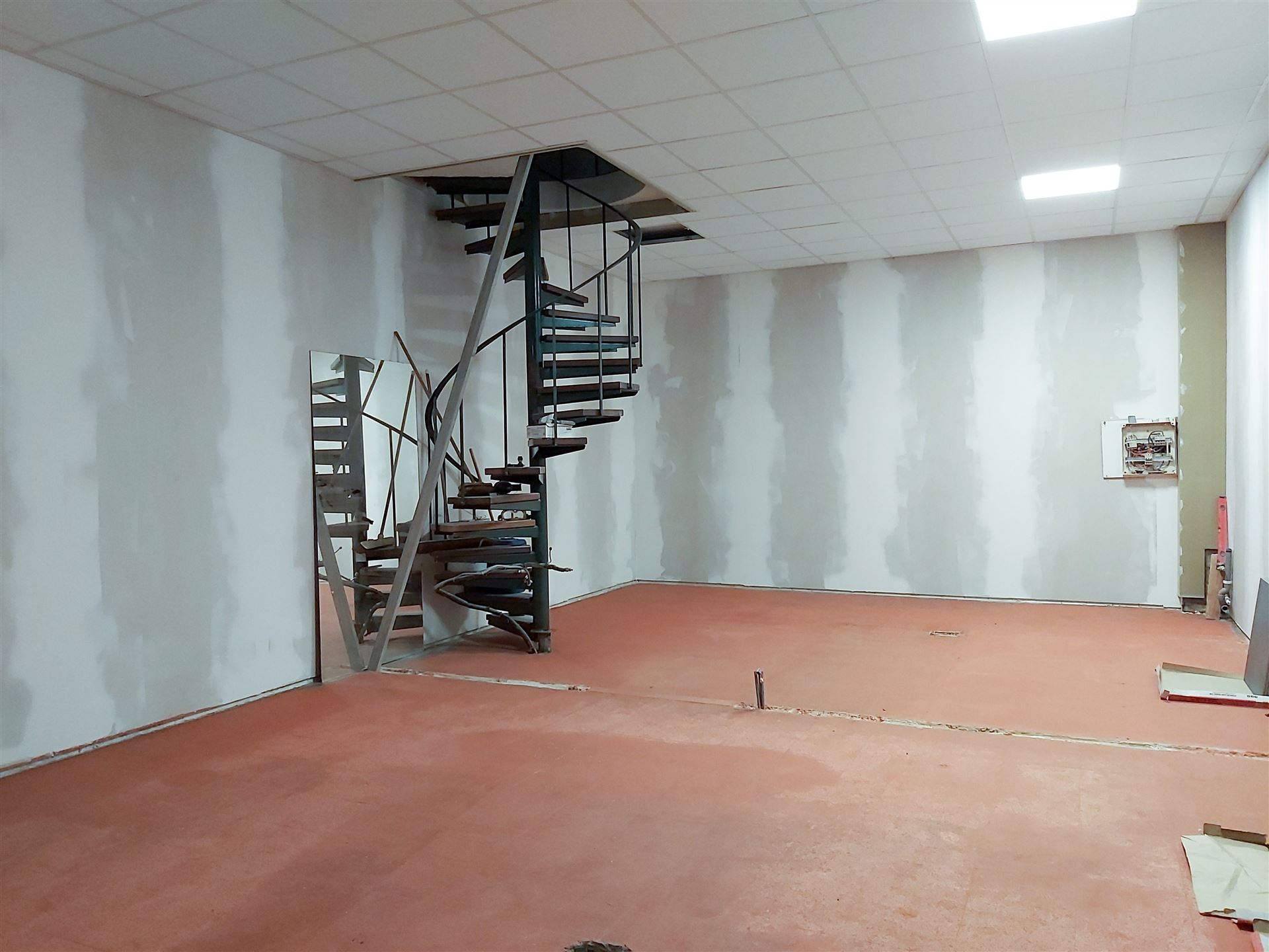 Commercial à vendre à Maasmechelen - photo 2