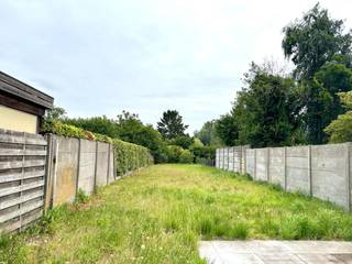 Deze charmante woning combineert hedendaags comfort met een ruime buitenomgeving en is ideaal voor wie op zoek is naar een gezellige huurwoning.Bij...