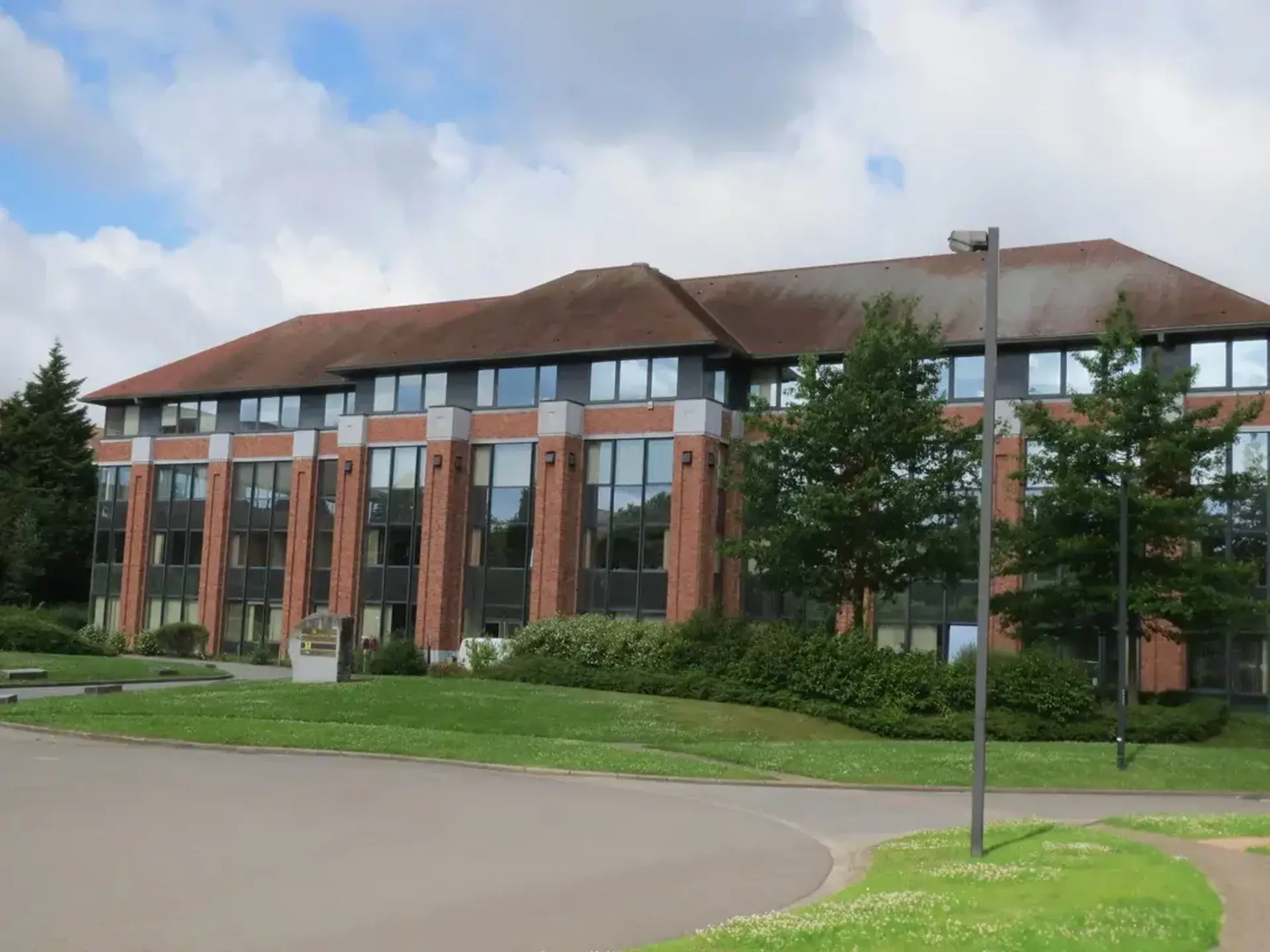 Commercial for rent in Waterloo - photo 1