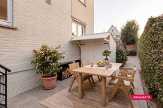 Op wandelafstand van het strand bevindt zich dit instapklaar appartement te koop in Zeebrugge. Het appartement beschikt over 2...