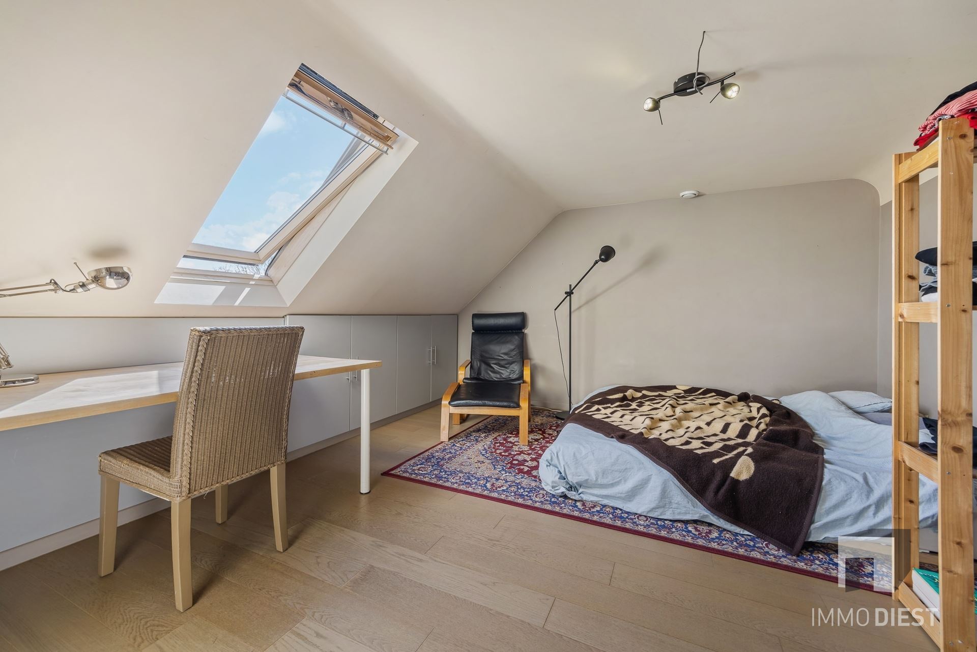 Bedrijfsgebouw én woning aan de stadsrand - foto 2
