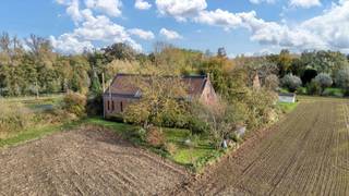 Pour plus d'informations ou pour visiter, appelez le 054 69 39 36 - Pour plus de photos, consultez www.topo-immo.be - Cette ferme...