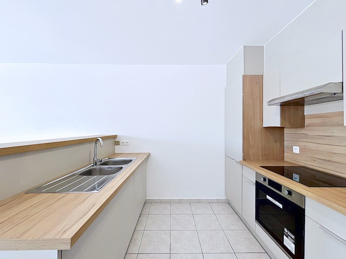 Appartement met 2 slaapkamers en terras aan station Eeklo - foto 4