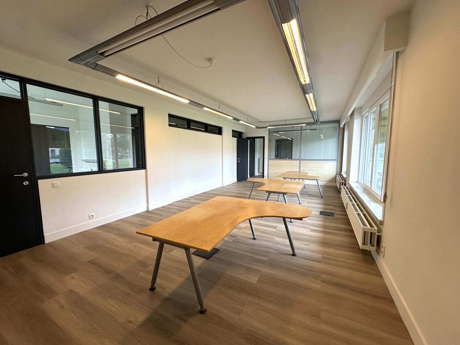 Commercieel gelijkvloers op toplocatie in Edegem - foto 3