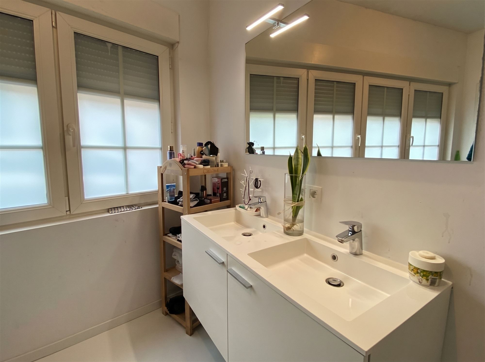 Gerenoveerde woning met 3 slaapkamers en tuin - foto 4