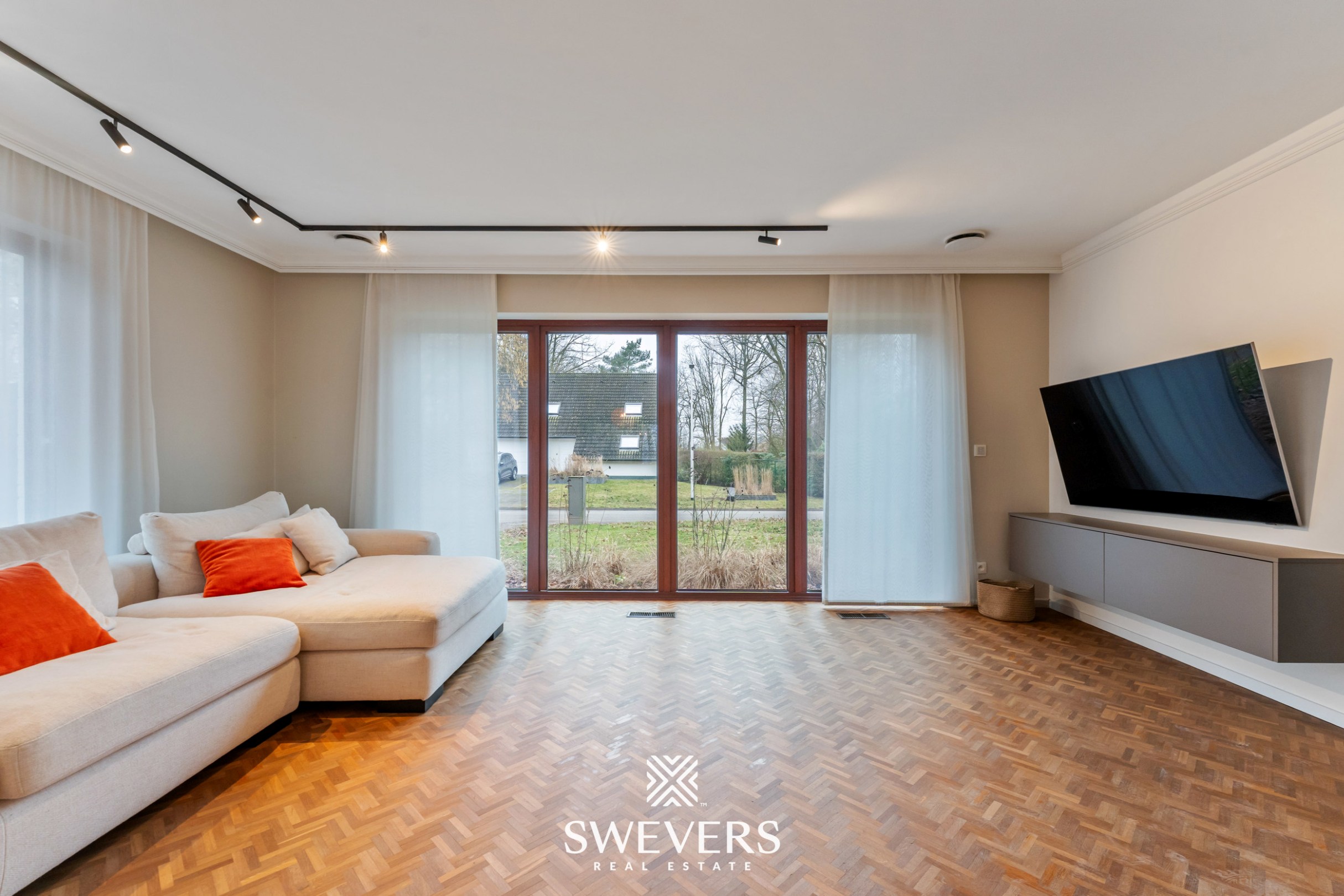 Totaal genoveerde, gelijkvloerse woning op 8a in Zonhoven - foto 4