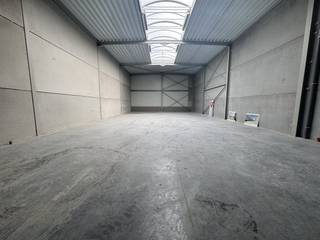 Dit project combineert een robuuste constructie met een moderne uitstraling en een uitstekende bereikbaarheid.De site is gelegen aan de...