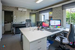 Commercial à louer à Westwesel