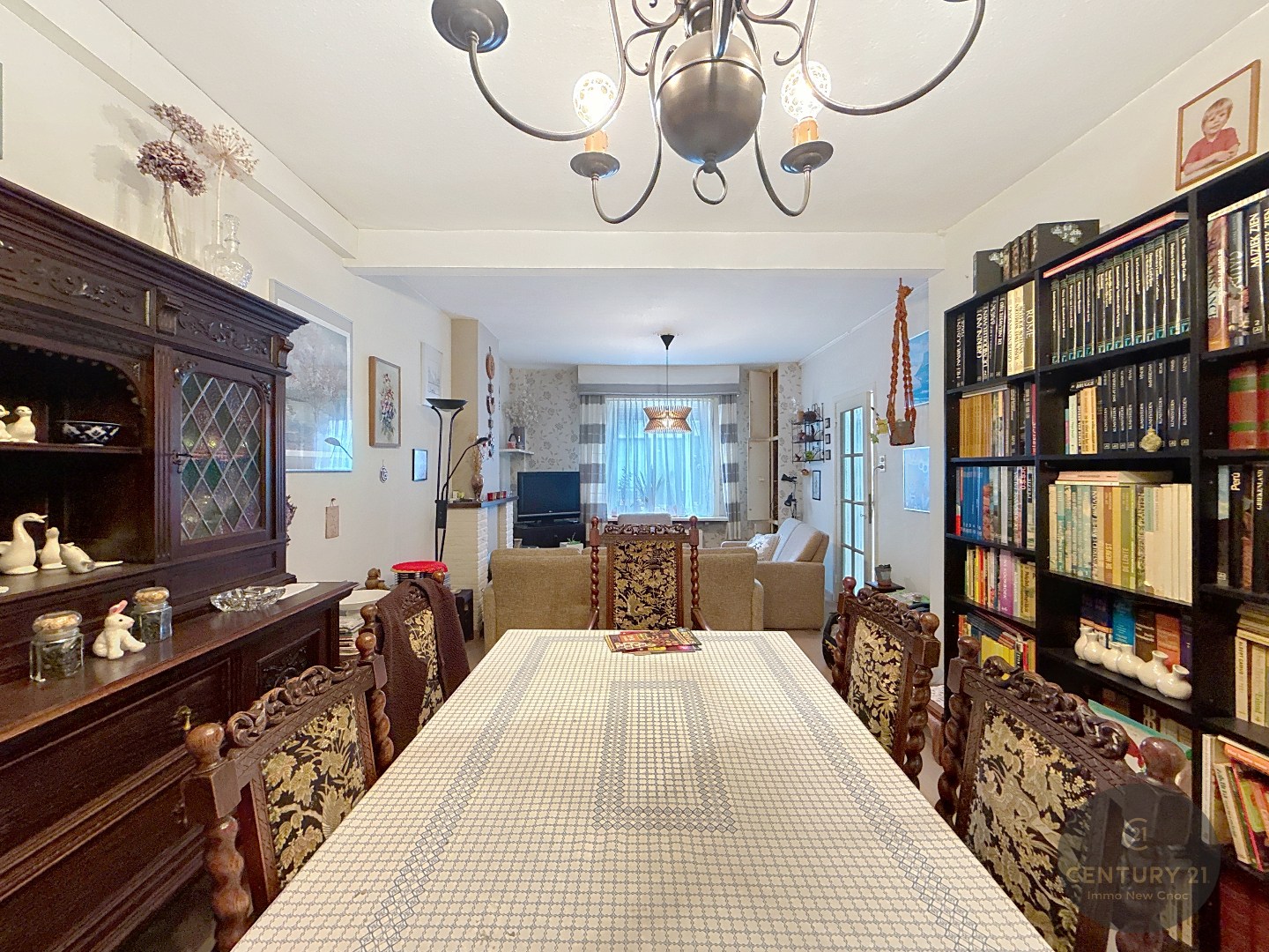 Te renoveren ruime woning met 4 slaapkamers in het hart van Oud-Knokke - foto 2