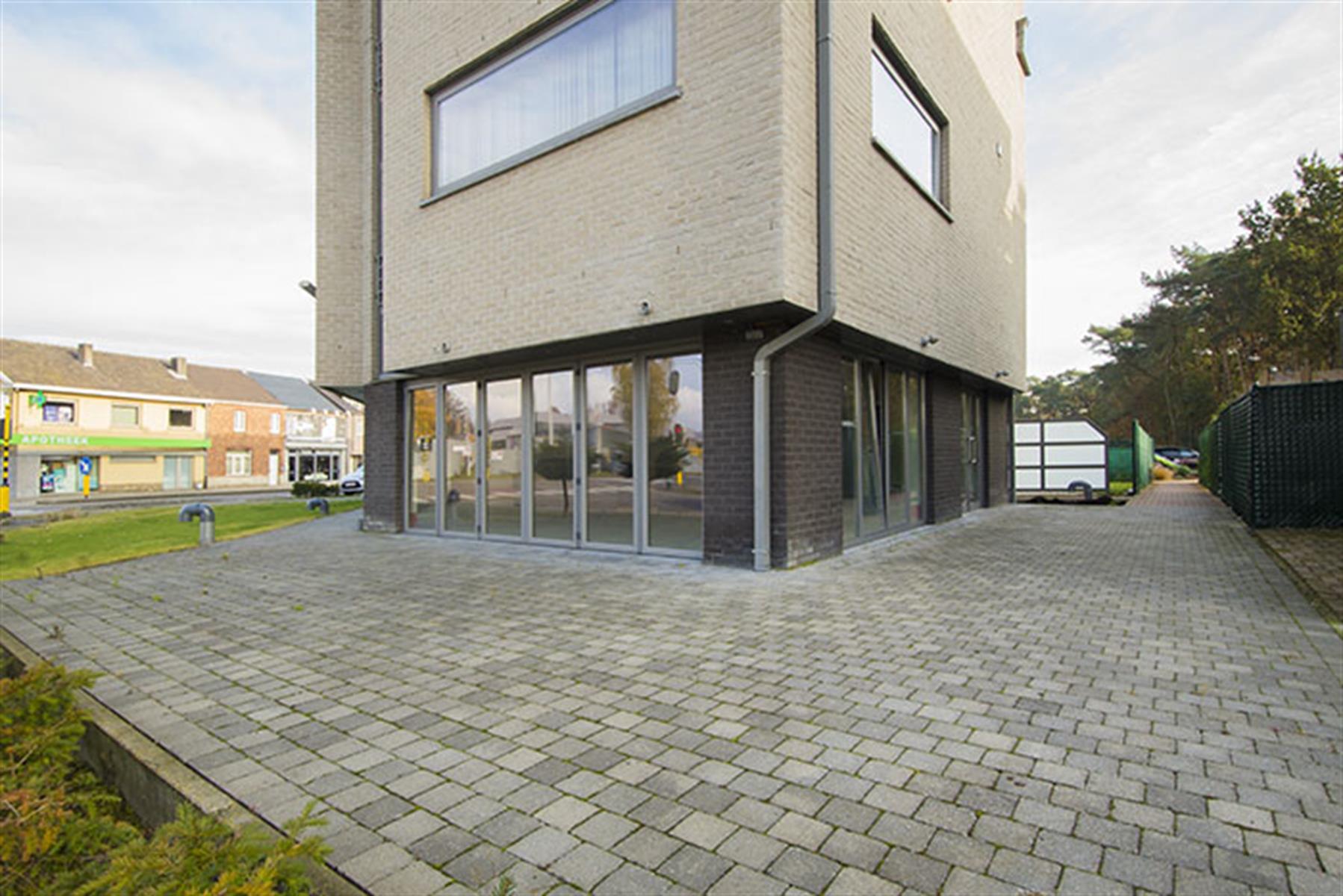 Garage for sale in Houthalen-Helchteren - photo 1