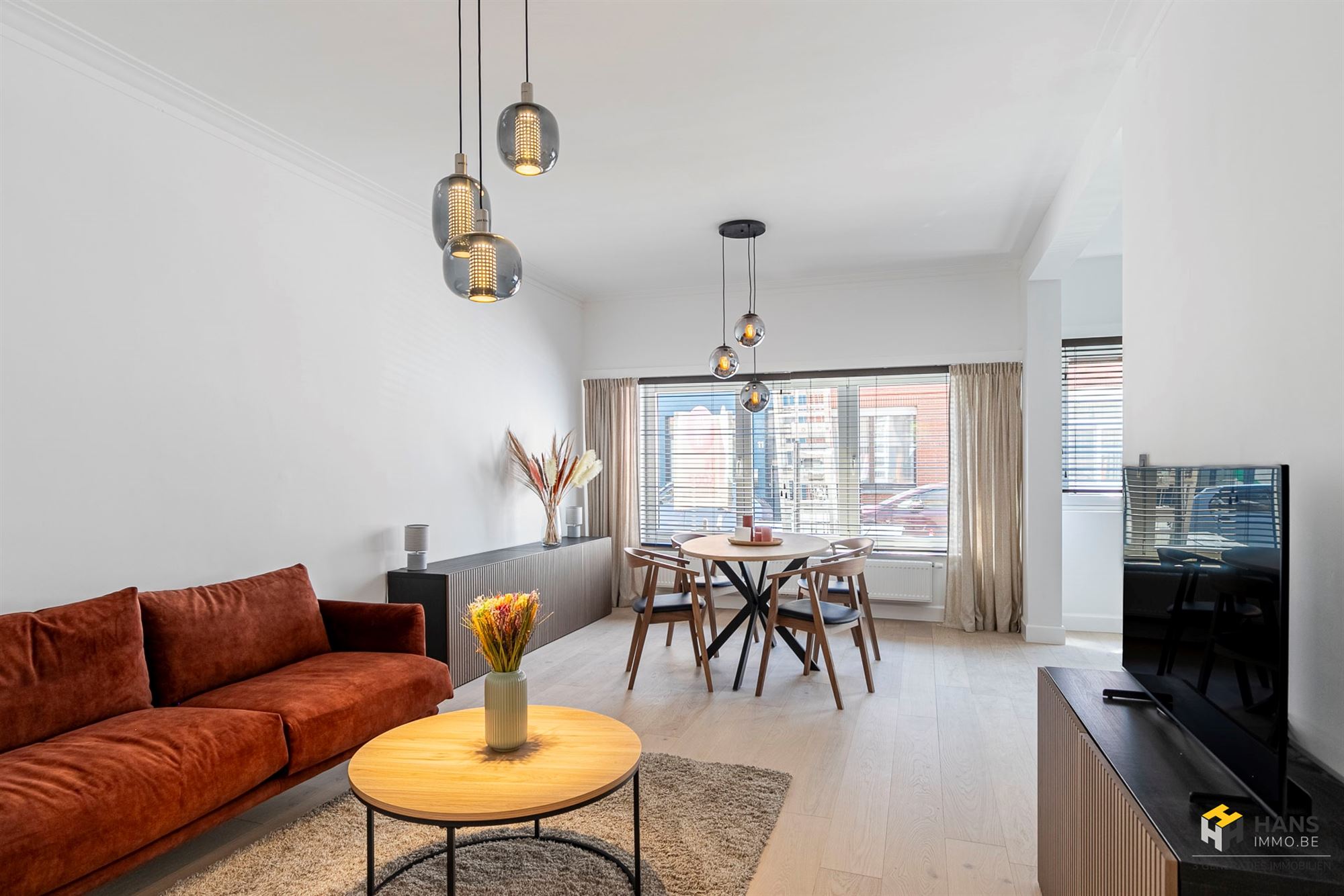 Prachtig gerenoveerd appartement in Wilrijk klaar om jouw thuis te worden! - foto 2