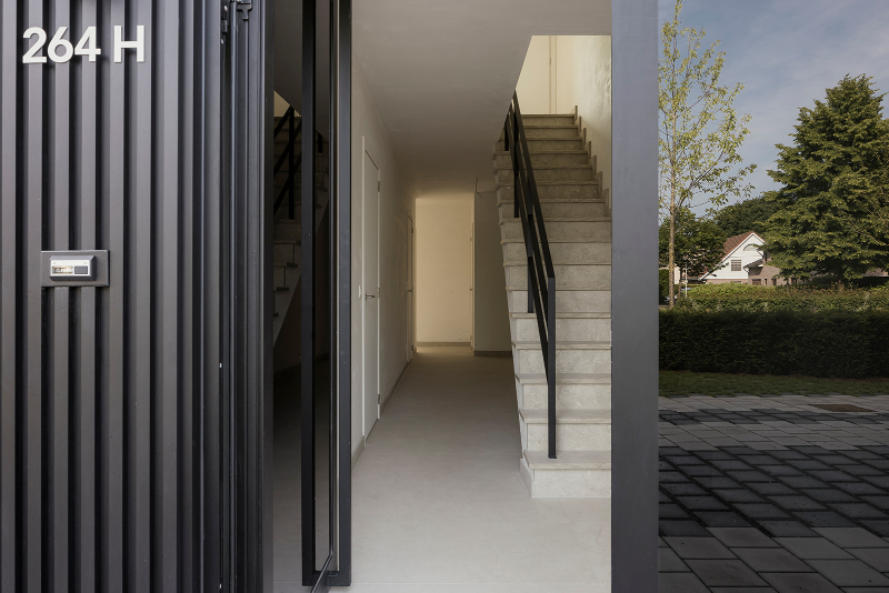 Prachtige en helemaal afgewerkte nieuwbouwwoning met vaartzicht in Schoten - foto 5