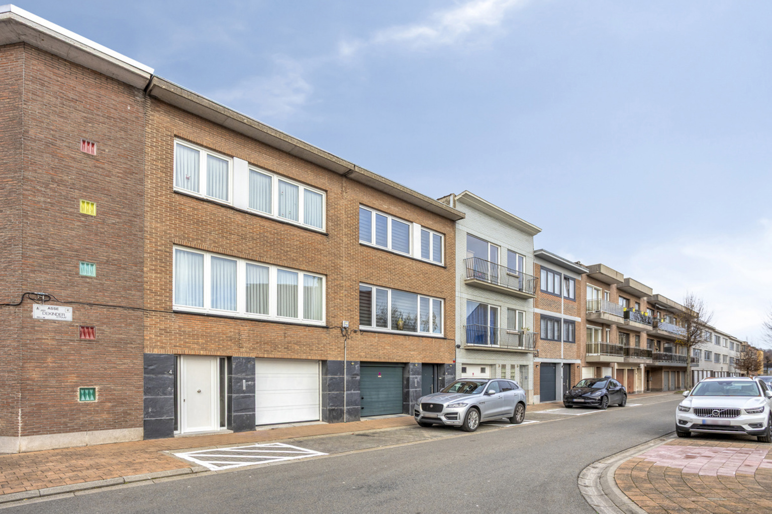 Gerenoveerde bel-étage woning met garage - foto 1