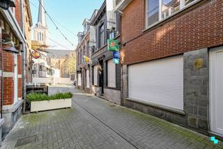 In het hartje van Izegem op een uiterst commerciële locatie is dit uniek handelspand terug te vinden in de bekende...