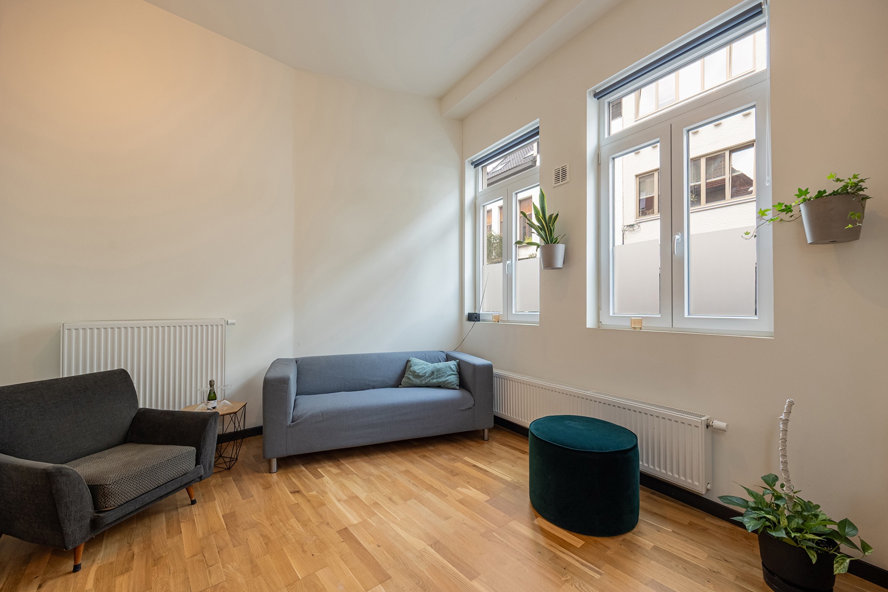 Instapklaar gelijkvloers 1-slaapkamerappartement met terras! - foto 5