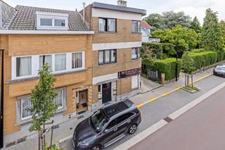 Au cœur de Wemmel, à distance de marche des commerces, des écoles, de la place du marché et des transports en commun, se trouve ce...