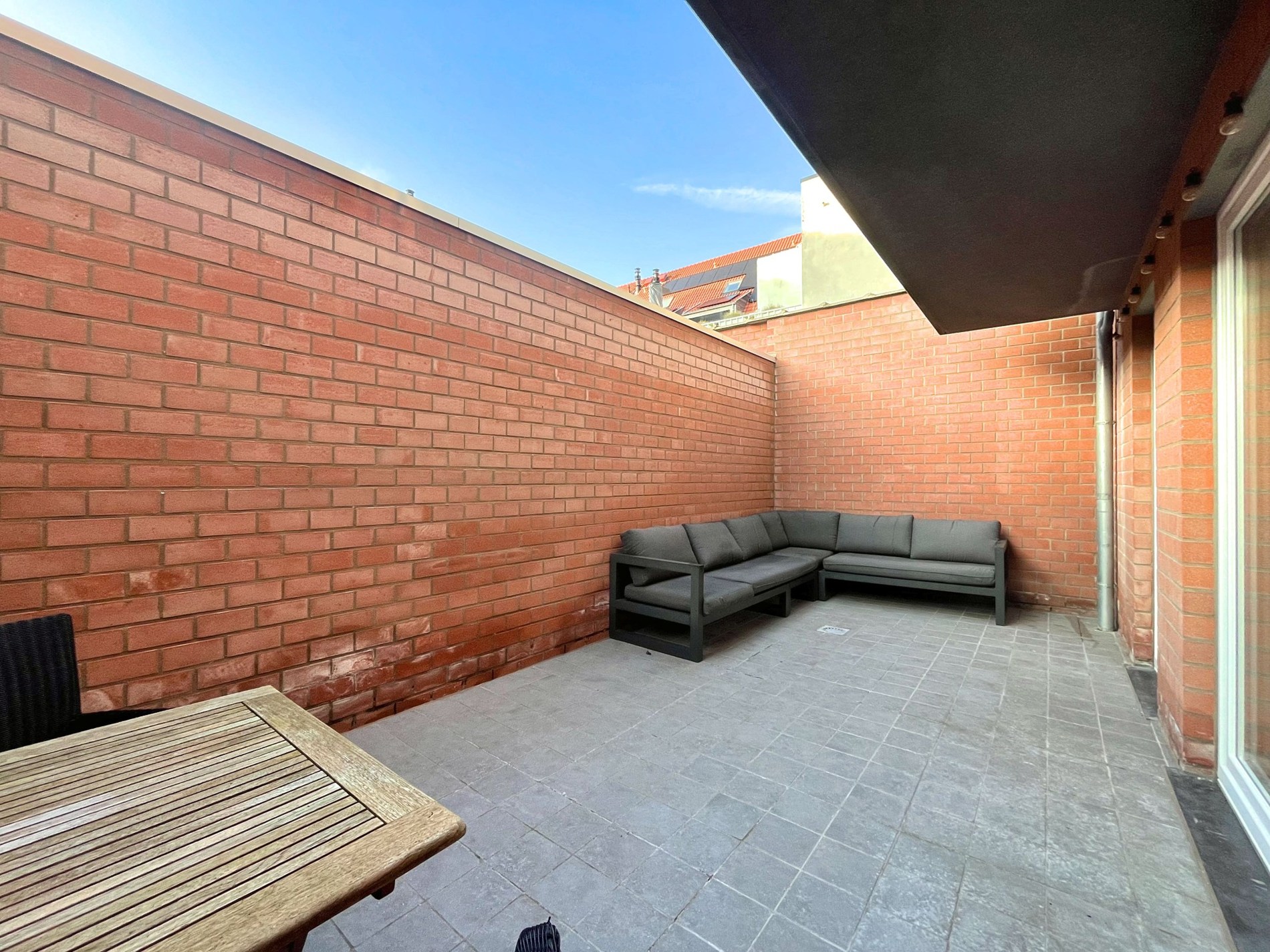 Mooi &amp; hedendaags appartement mét terras te Heist - foto 3