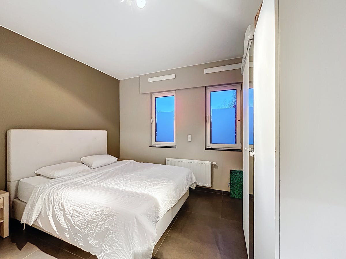 Bemeubeld appartement te huur met twee slaapkamers - foto 4