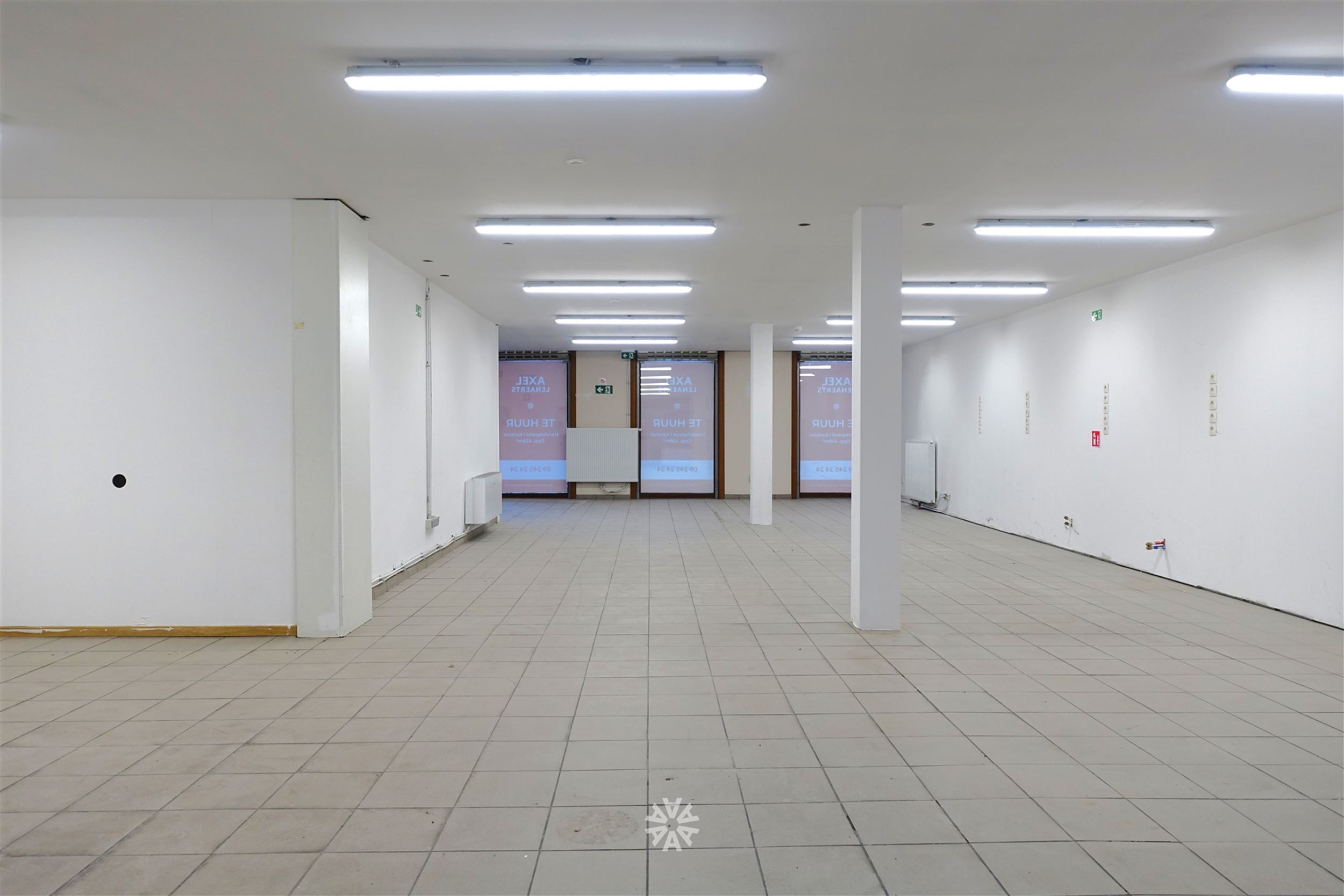 Ruim handelspand te huur vlakbij station Gent-Sint-Pieters - foto 3