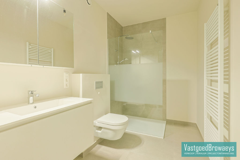 In het centrum gelegen nieuwbouwwoning met alle comfort - photo 5