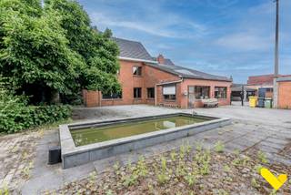 Te koop: Ruime gezinswoning met prachtig uitzicht en renovatiemogelijkheden – Grasheuvel 35, Meerhout-GestelBent u op zoek naar een woning op een...