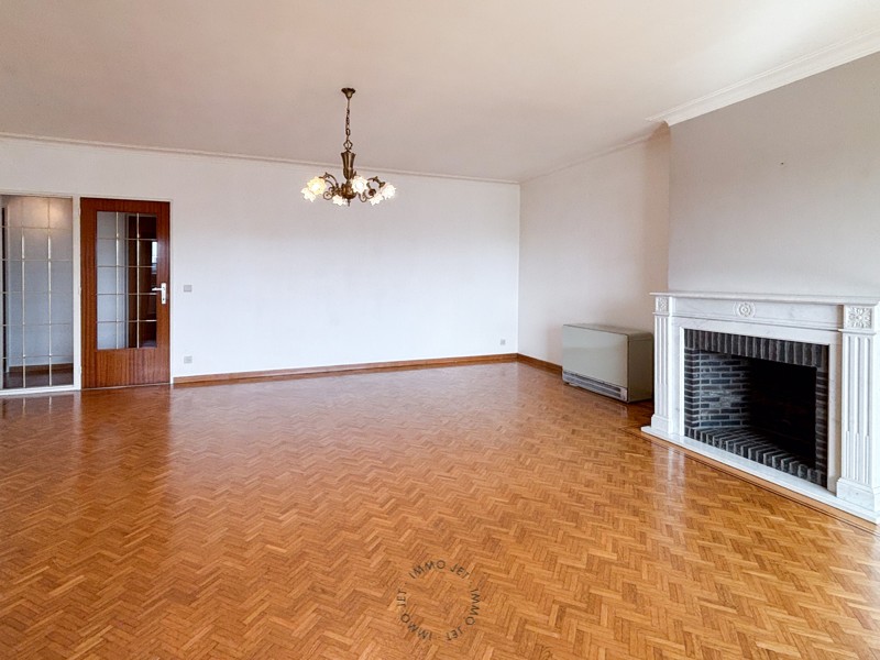 Ruim en lichtrijk appartement in hartje Beveren - foto 5