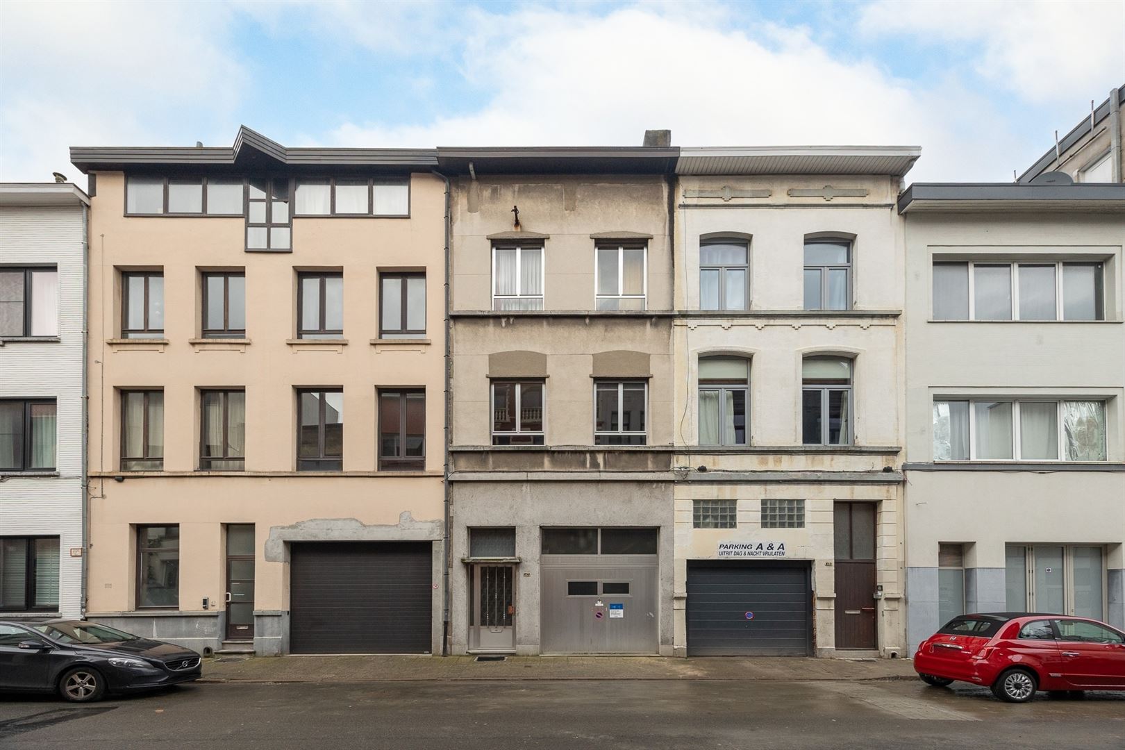 House for sale in Antwerp with 3 bedrooms - photo 1
