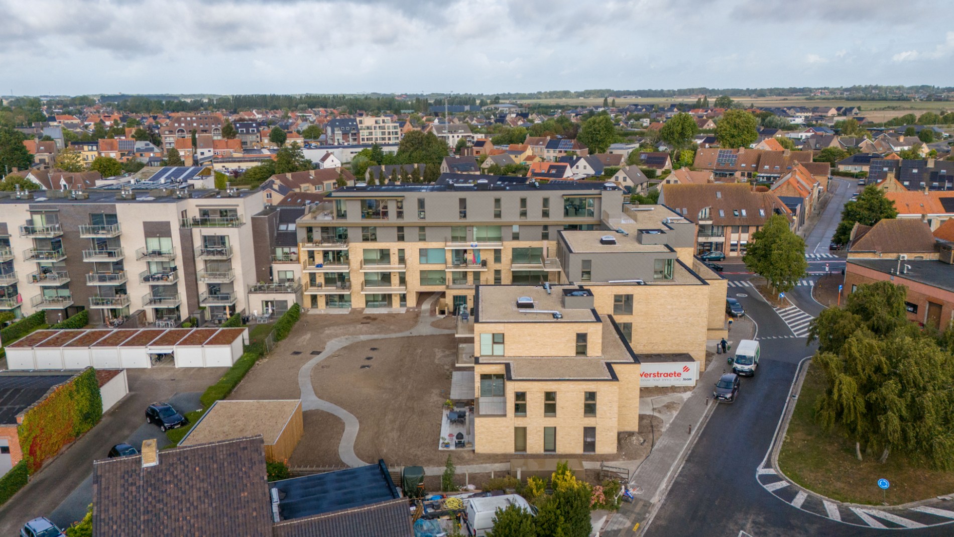 Commercial à vendre à Furnes - photo 1