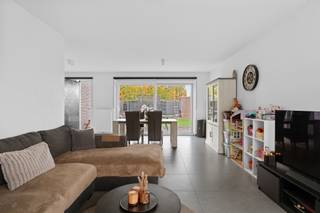 Instapklaar en energiezuinigVoorzien van zonnepanelenRustige en aangename liggingVlotte bereikbaarheid en moderne afwerking...