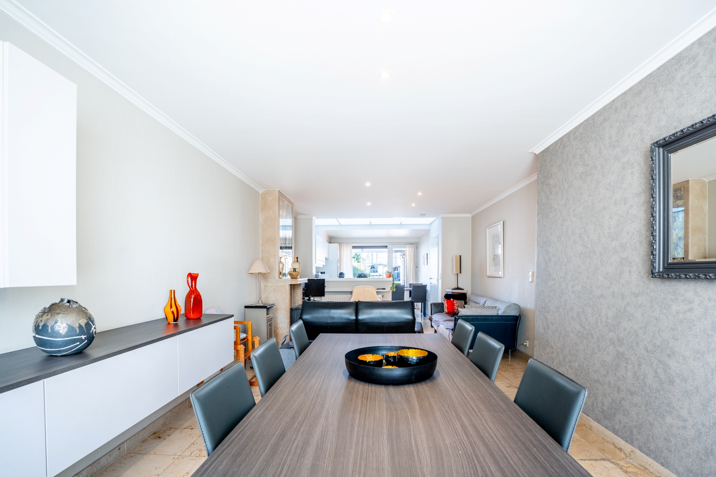 Charmante gezinswoning met zonnige tuin en garage - foto 5