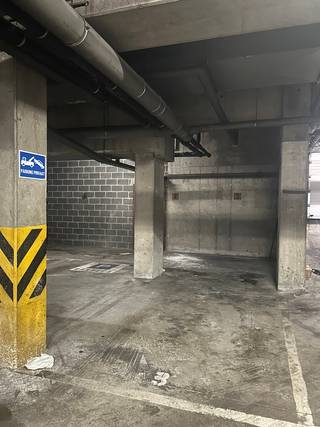 *Ondergrondse autostaanplaats Stadskern Leuven**In het centrum van Leuven, namelijk in dé Tiensestraat bieden we u een ondergrondse autostaanplaats...