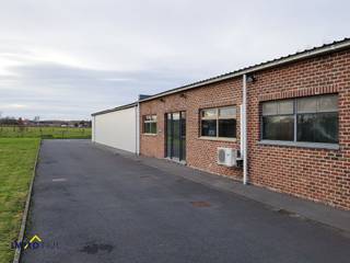 Bureel en magazijn met fexibele indeling te huur.Bent u opzoek naar een rustige werkplek en/of naar opslagmogelijkheden? Wij bieden u namelijk...