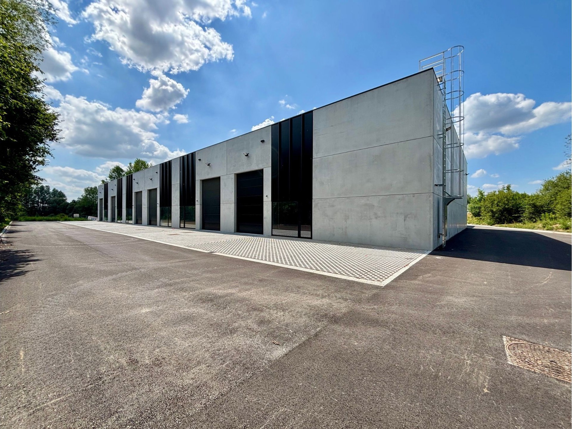 Commercial à louer à Enghien - photo 2