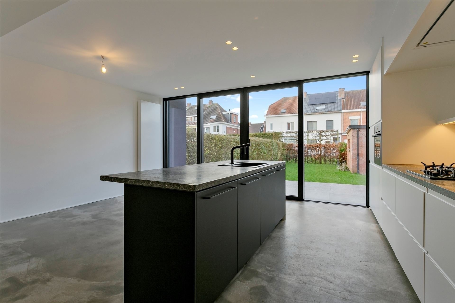 Zeer mooie halfopen bebouwing met garage - foto 5