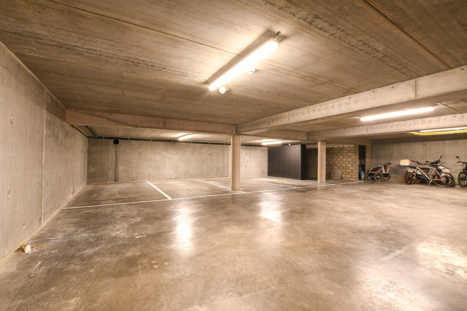 Staanplaats in ondergronds garagecomplex te koop op toplocatie! - foto 2
