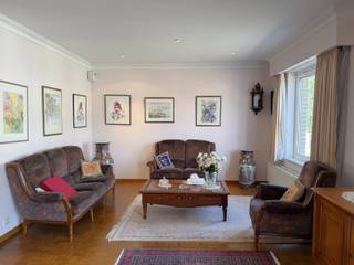 Op zoek naar een lichtrijk dakappartement met een ruim terras in Mortsel? Dan is dit instapklare appartement zeker een bezoek waard! Gelegen in...