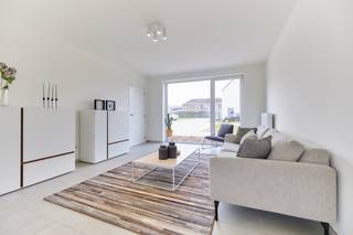 <strong>Bienvenue à Laplaigne ! </strong>Dans un cadre très calme avec vue sur les champs, deux maisons semi-détachées seront bientôt construites par Hectaar.<br />Une architecture moderne et des espaces lumineux font de ces maisons un lieu idéal pour votre famille.
<ul>
	<li>3 chambres</li>
	<li>Une maison avec garage</li>
	<li>Économes en énergie (E45)</li>
	<li>Finition personnalisée selon vos préférences</li>
	<li>De grands jardins privés</li>
	<li>Finie vers fin de 2026</li>
</ul>
(Photos de référence d'un projet précédemment terminé)<br />Besoin de plus d'informations ? N'hésitez pas à nous contacter !