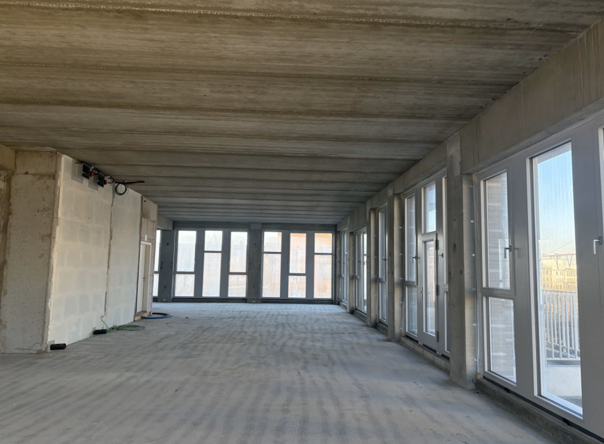 Nieuwbouw kantoren/polyvalente ruimten te Anderlecht - foto 4